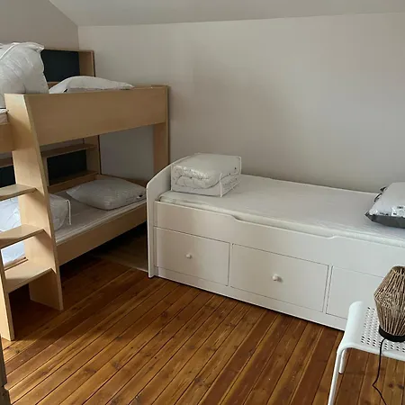 Semesterbostad Maison Sur Proche Centre Et Plages *